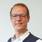 „80-90% der Mitarbeitenden fühlen sich seit Einführung der Mitarbeiter-App besser informiert und wir merken bereits, wie diese die Arbeitsprozesse beschleunigt.“ 